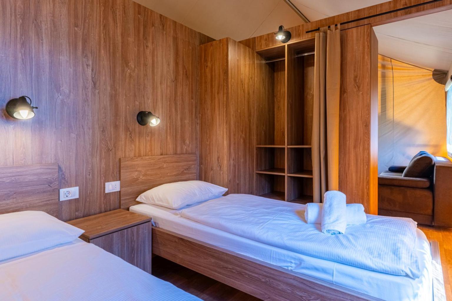Mobile Homes Lussmarin Mali Lošinj Exteriér fotografie